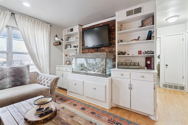 652 Reynolds Road, Edmond, OK 73013