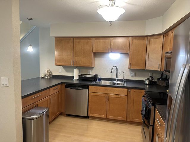 W397N5996 Autumn Woods DRIVE, Oconomowoc, WI 53066