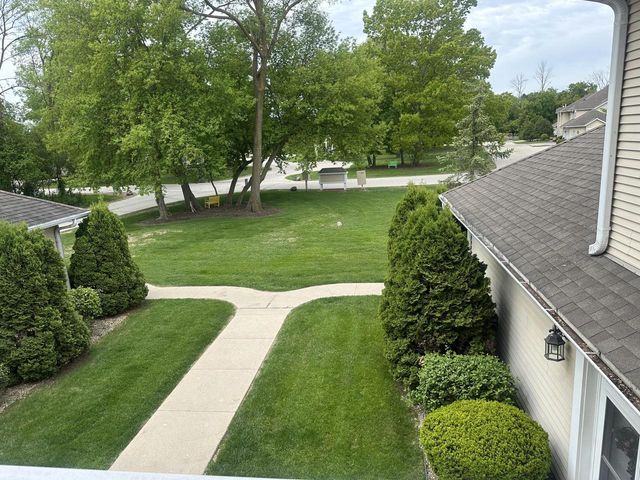 W397N5996 Autumn Woods DRIVE, Oconomowoc, WI 53066