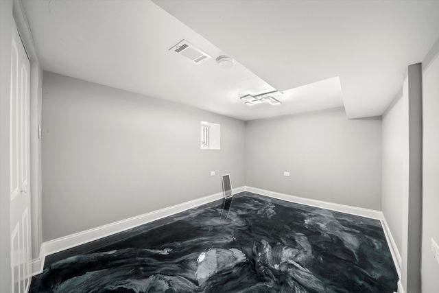 7918 S Anthony Avenue, Chicago, IL 60619