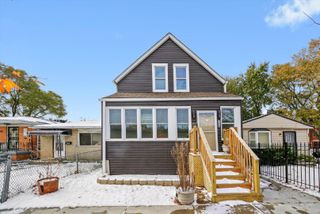 7918 S Anthony Avenue, Chicago, IL 60619