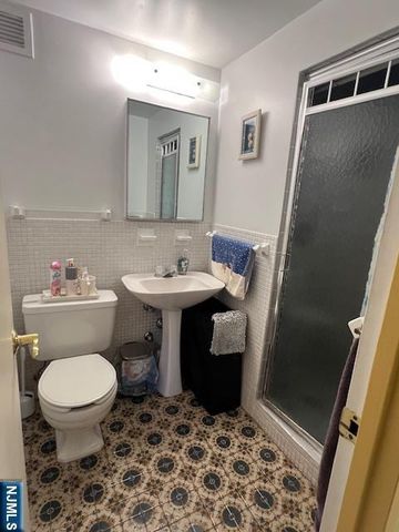 2 Horizon Road 1423, Fort Lee, NJ 07024