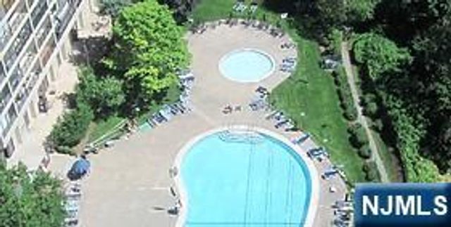 2 Horizon Road 1423, Fort Lee, NJ 07024