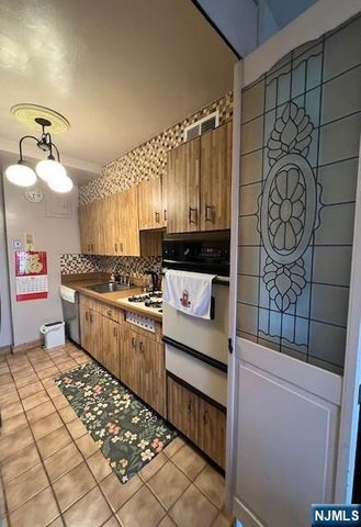 2 Horizon Road 1423, Fort Lee, NJ 07024