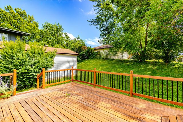 2507 E Tiffin Avenue, Des Moines, IA 50317