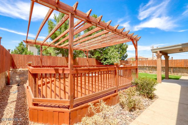 14241 SMOKEY POINT Drive, El Paso, TX 79938