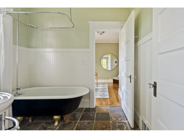 530 Se 71ST Ave, Portland, OR 97215
