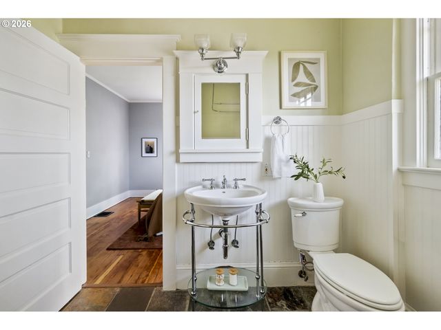 530 Se 71ST Ave, Portland, OR 97215
