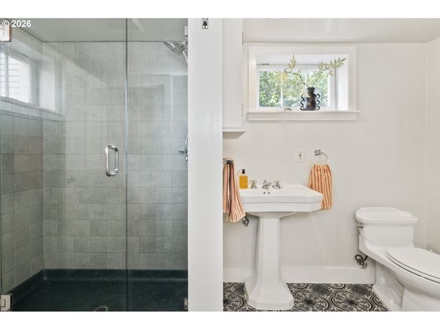 530 Se 71ST Ave, Portland, OR 97215