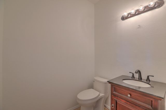 7108 Golden Eagle Place NE, Albuquerque, NM 87109