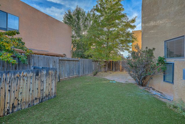 7108 Golden Eagle Place NE, Albuquerque, NM 87109