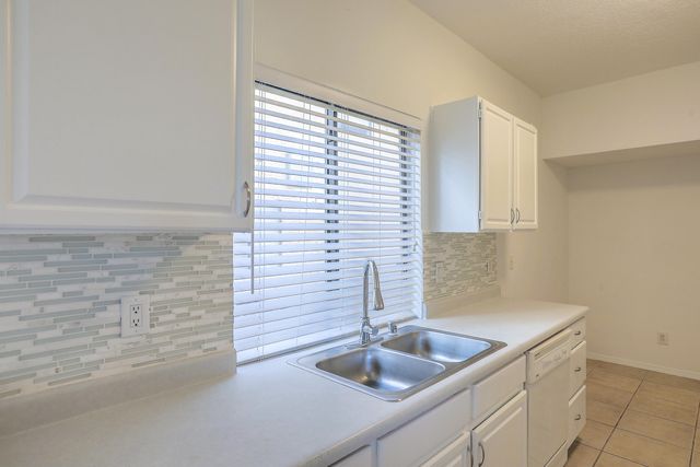 7108 Golden Eagle Place NE, Albuquerque, NM 87109