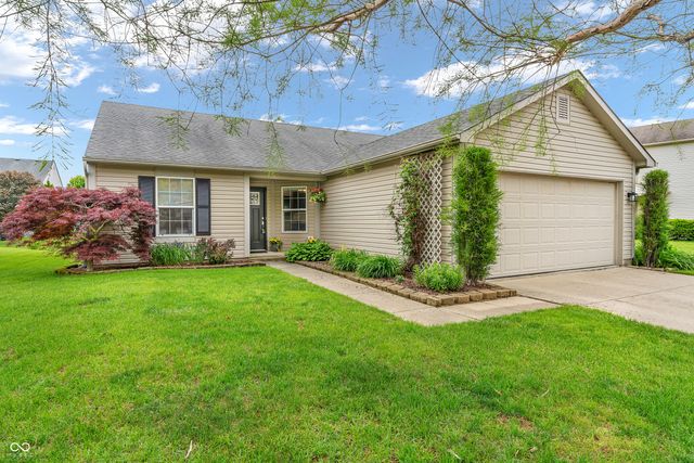 1917 Central Park Boulevard W, Greenwood, IN 46143