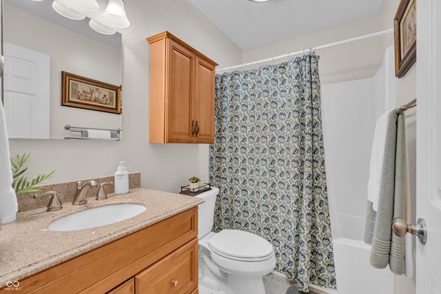 1917 Central Park Boulevard W, Greenwood, IN 46143