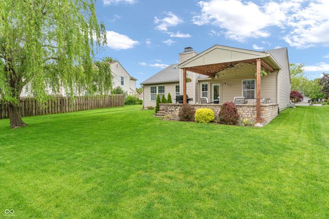 1917 Central Park Boulevard W, Greenwood, IN 46143