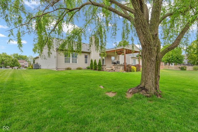 1917 Central Park Boulevard W, Greenwood, IN 46143
