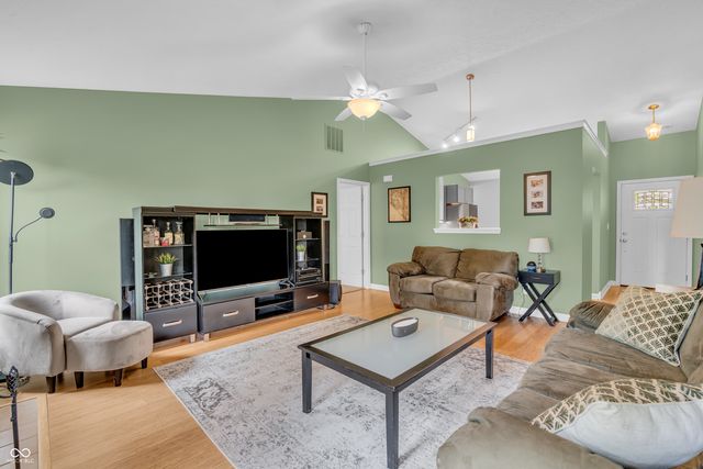 1917 Central Park Boulevard W, Greenwood, IN 46143