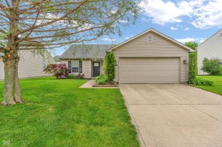 1917 Central Park Boulevard W, Greenwood, IN 46143