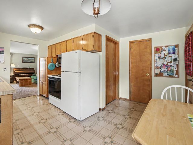 354 Lesada Avenue, Shelby, MI 49455