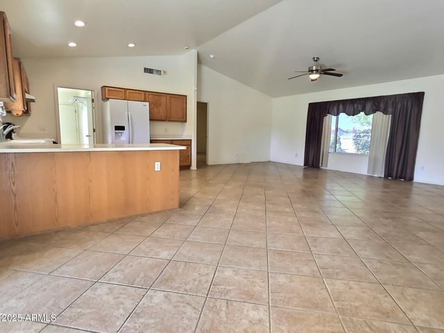 17633 W OCOTILLO Road, Waddell, AZ 85355