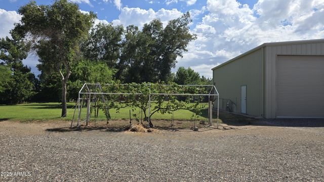 17633 W OCOTILLO Road, Waddell, AZ 85355