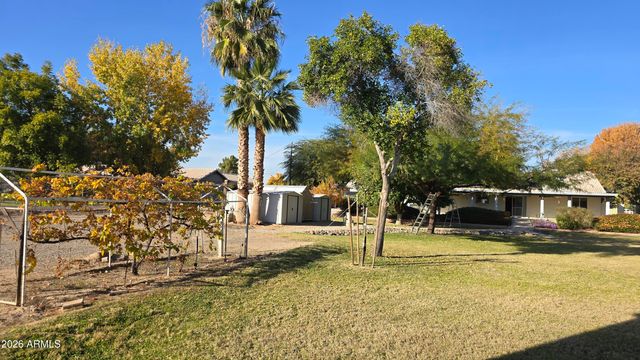 17633 W OCOTILLO Road, Waddell, AZ 85355