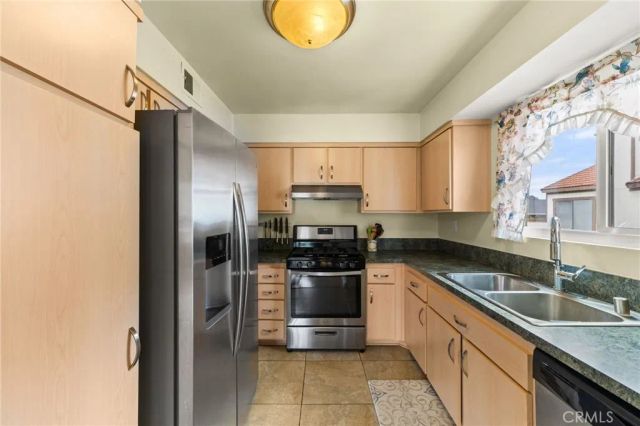 1230 S Cypress Avenue F, Ontario, CA 91762