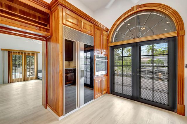 3901 NE 23rd Terrace, Lighthouse Point, FL 33064