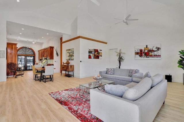 3901 NE 23rd Terrace, Lighthouse Point, FL 33064