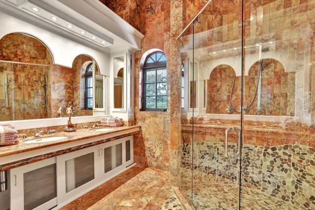 3901 NE 23rd Terrace, Lighthouse Point, FL 33064