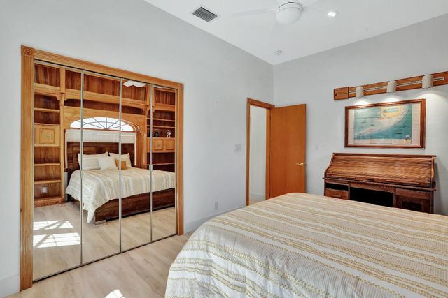 3901 NE 23rd Terrace, Lighthouse Point, FL 33064