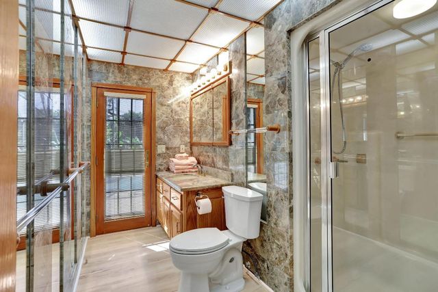 3901 NE 23rd Terrace, Lighthouse Point, FL 33064