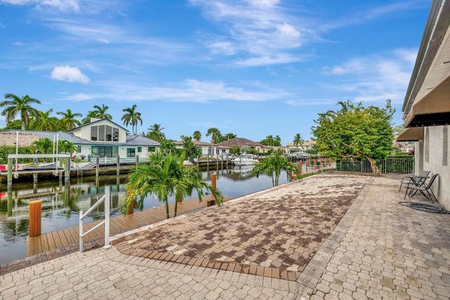 3901 NE 23rd Terrace, Lighthouse Point, FL 33064