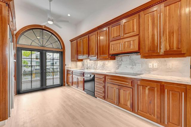 3901 NE 23rd Terrace, Lighthouse Point, FL 33064