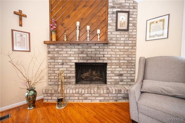 386 Old Oak Post Road, Amherst, NY 14051