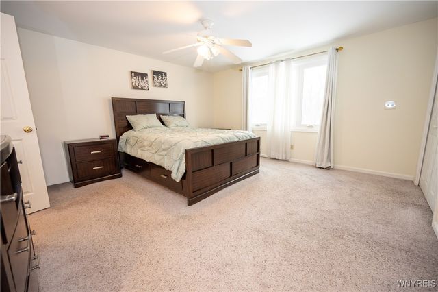 386 Old Oak Post Road, Amherst, NY 14051