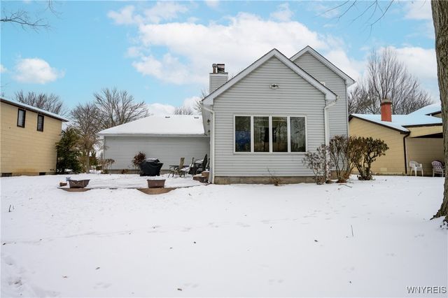 386 Old Oak Post Road, Amherst, NY 14051