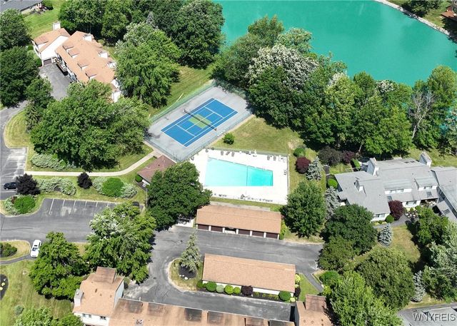 386 Old Oak Post Road, Amherst, NY 14051