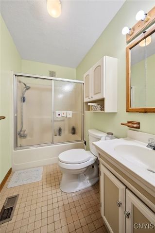 214 Baldwin Road, Volney, NY 13069