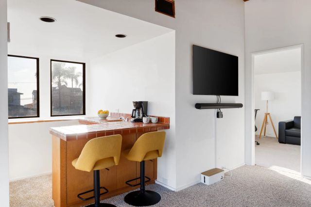 5643 Linda Rosa Ave, La Jolla, CA 92037