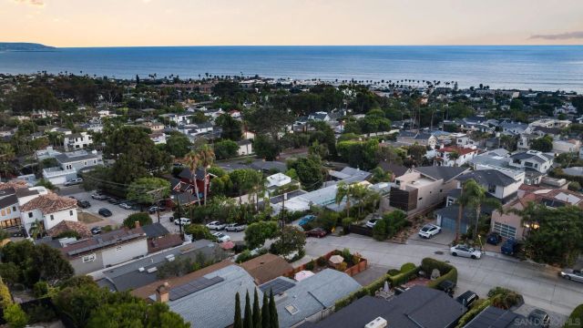 5643 Linda Rosa Ave, La Jolla, CA 92037