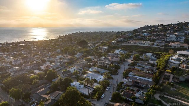 5643 Linda Rosa Ave, La Jolla, CA 92037