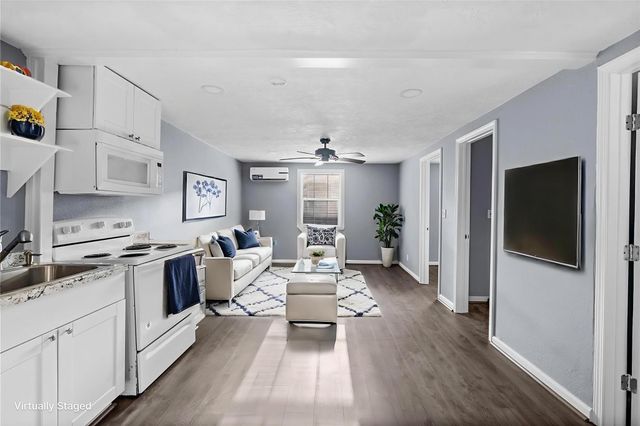 4126 Paladino Street, Bacliff, TX 77518