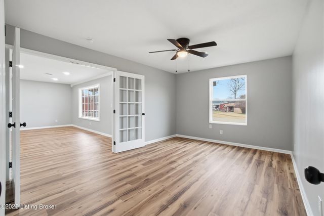 7121 Gageland Rd, Louisville, KY 40258