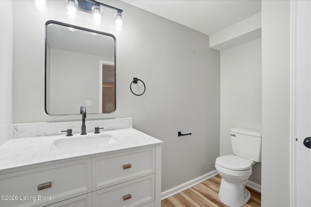 7121 Gageland Rd, Louisville, KY 40258