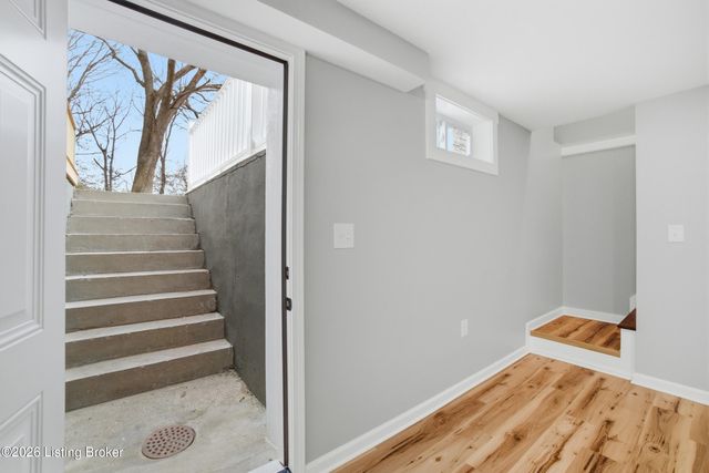 7121 Gageland Rd, Louisville, KY 40258