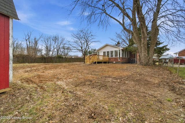 7121 Gageland Rd, Louisville, KY 40258