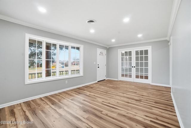 7121 Gageland Rd, Louisville, KY 40258