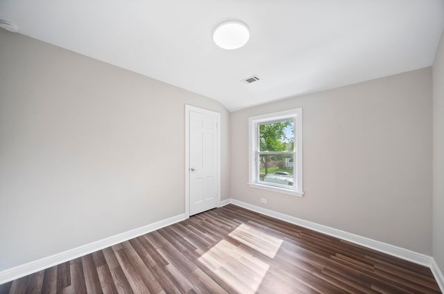 6711 N Monticello Avenue, Lincolnwood, IL 60712