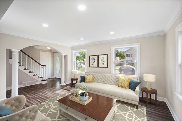 6711 N Monticello Avenue, Lincolnwood, IL 60712